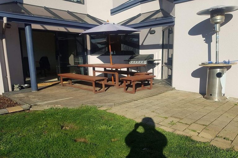 Photo of property in 55 Lowry Avenue, Redwood, Christchurch, 8051