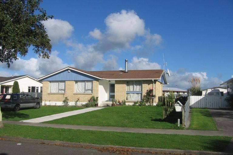 Photo of property in 8 Robinson Crescent, Westbrook, Palmerston North, 4412