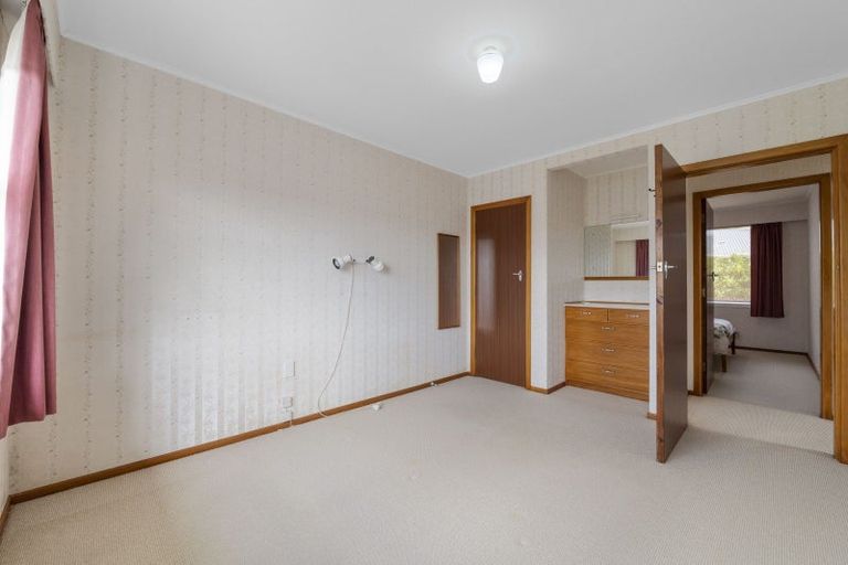 Photo of property in 2/4 Severn Place, Spotswood, New Plymouth, 4310