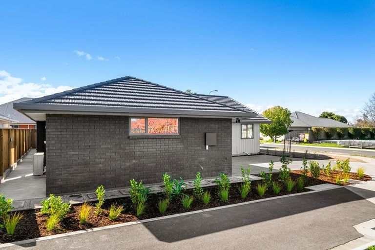 Photo of property in 11 Magnolia Drive, Springlands, Blenheim, 7201