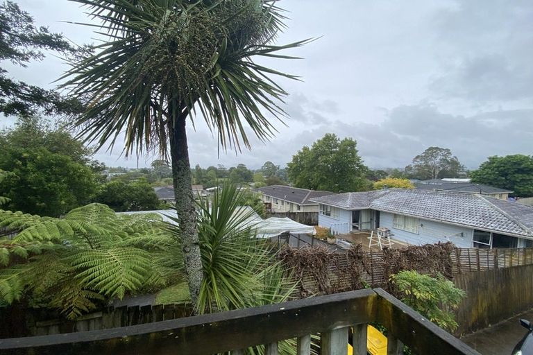 Photo of property in 9 Shale Avenue, Massey, Auckland, 0614