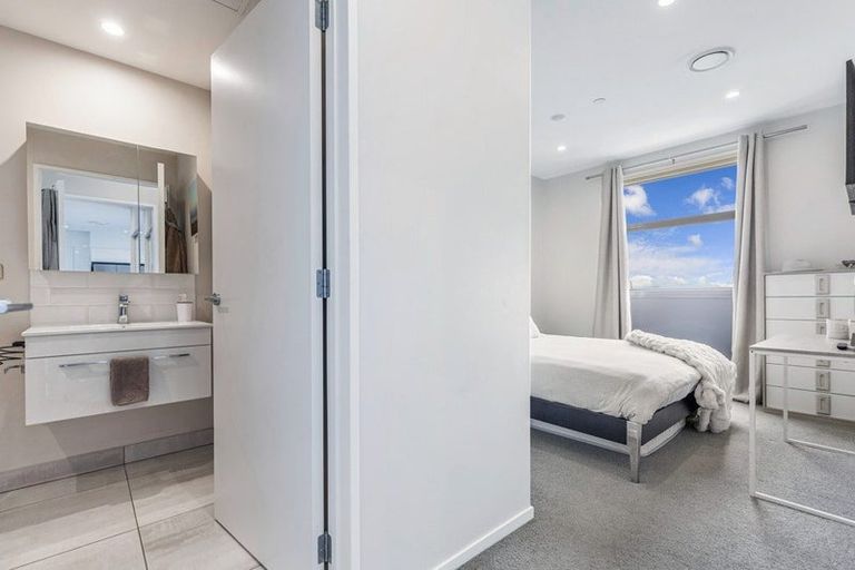 Photo of property in 203/2 Onekiritea Road, Hobsonville, Auckland, 0616