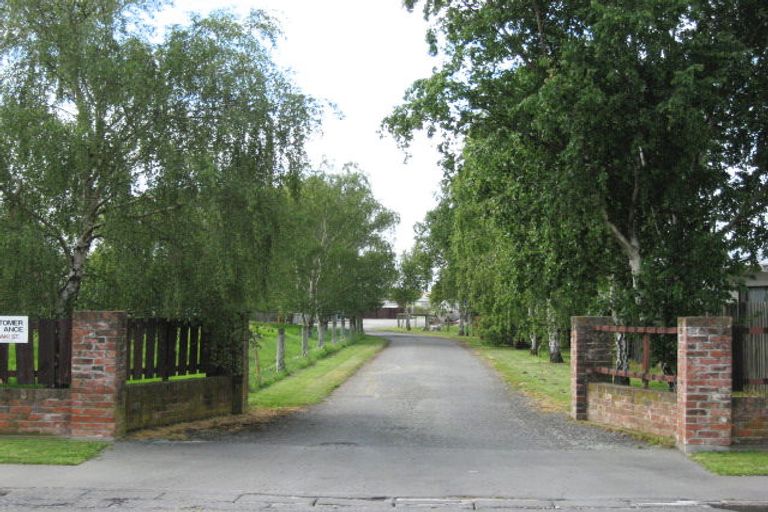 Photo of property in 12 Akaroa Street, Kaiapoi, 7630