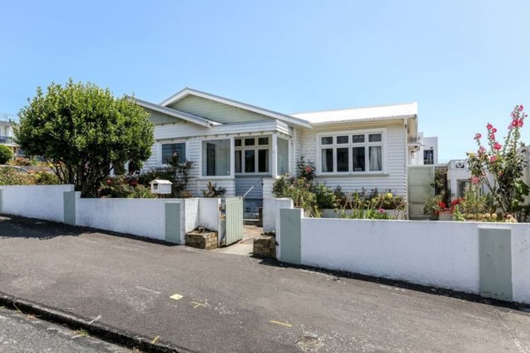 Photo of property in 91 Buller Street, New Plymouth, 4312