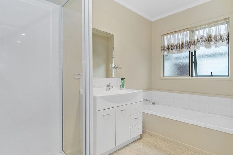 Photo of property in 54c Carlisle Street, Greerton, Tauranga, 3112