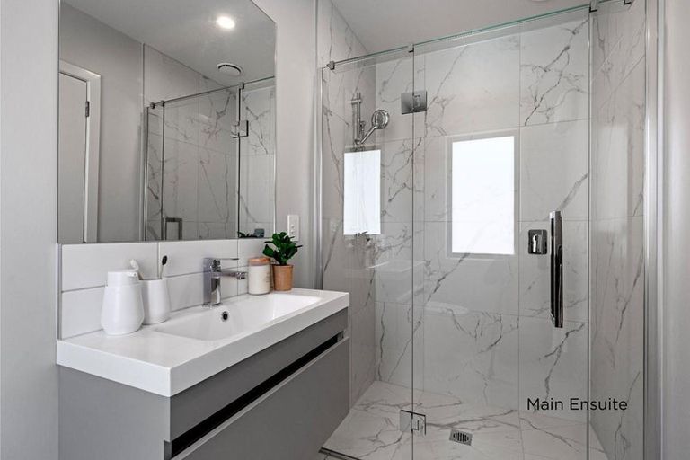 Photo of property in 18 Kia Kaha Drive, Snells Beach, 0920