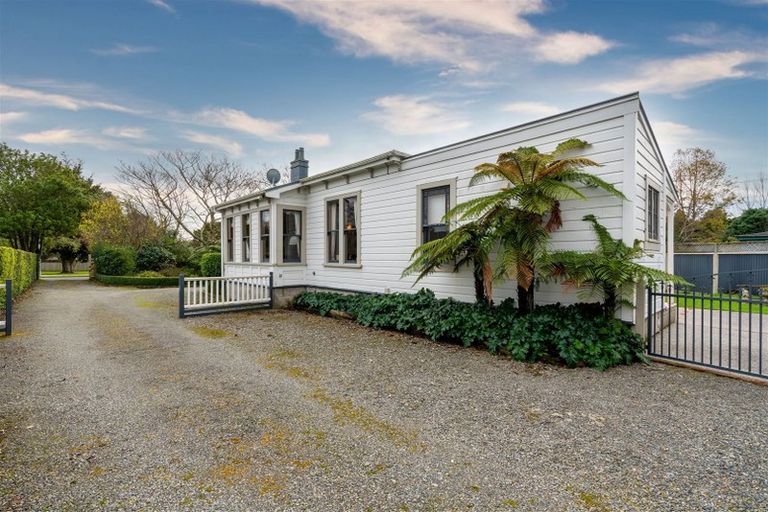 Photo of property in 204 Bartholomew Road, Levin, 5510