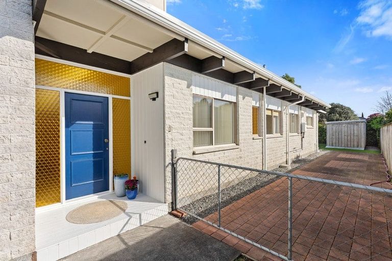 Photo of property in 4 Sunny Glen, Waikanae, 5036