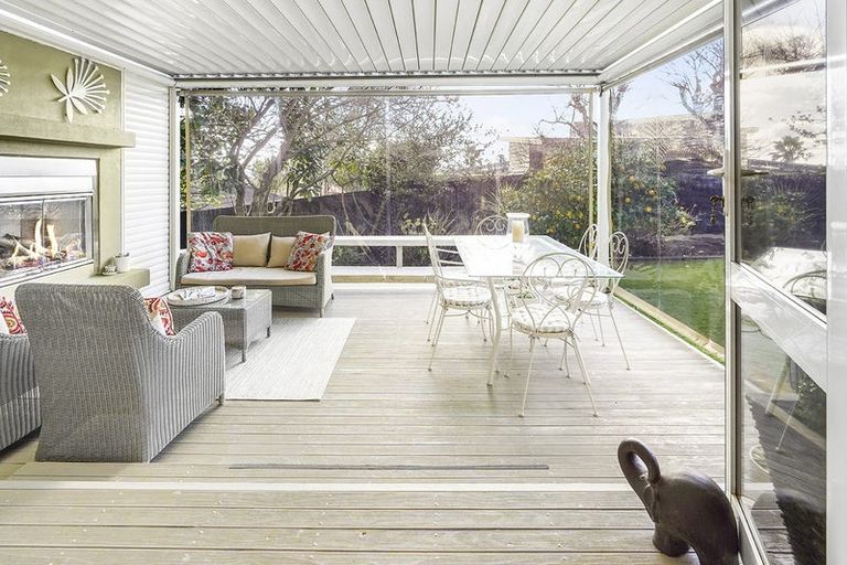 Photo of property in 67 Rototuna Road, Rototuna, Hamilton, 3210