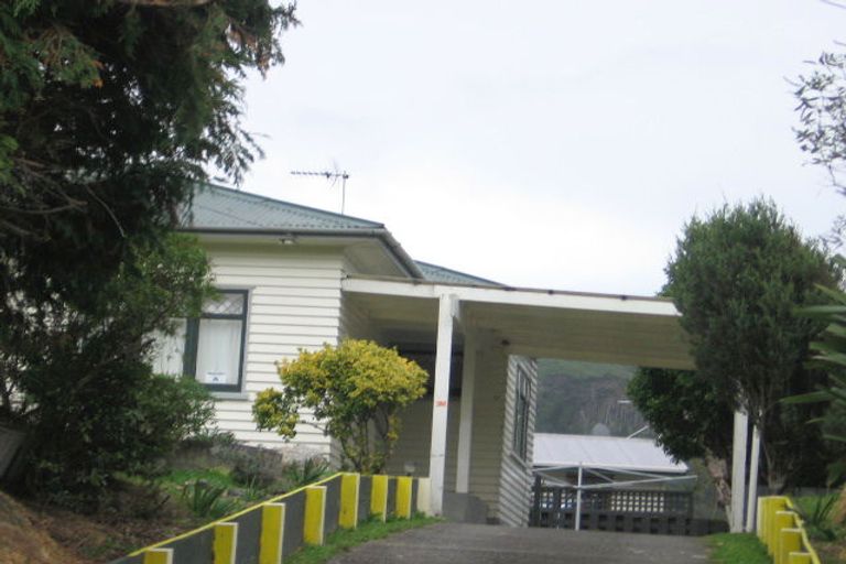 Photo of property in 27 Coates Street, Tawa, Wellington, 5028