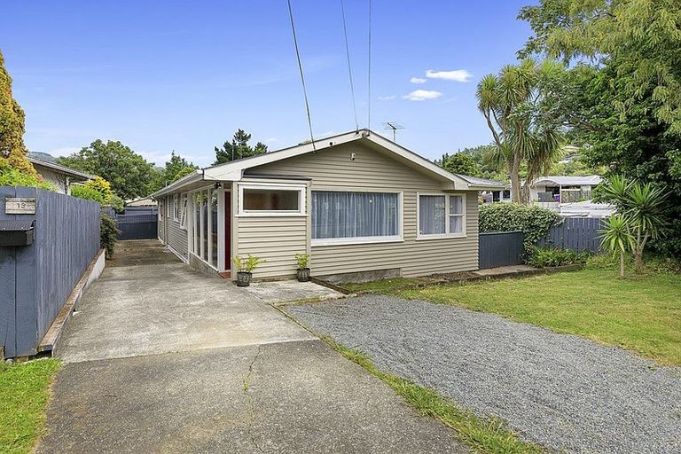 Photo of property in 13 Rawhiti Street, Stokes Valley, Lower Hutt, 5019