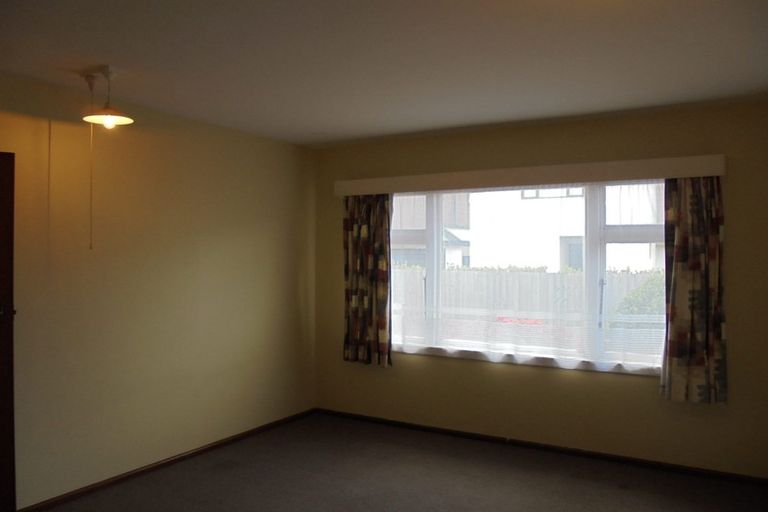 Photo of property in 2/944 Colombo Street, St Albans, Christchurch, 8014