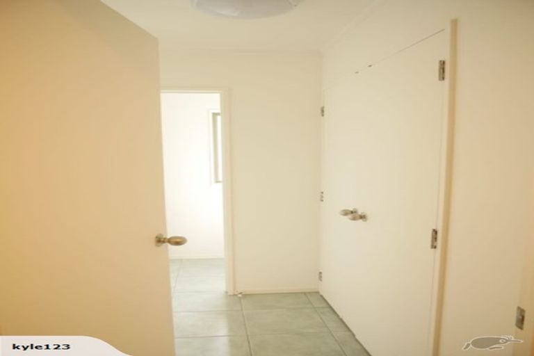 Photo of property in The Haven, 41/120 Beach Haven Road, Beach Haven, Auckland, 0626