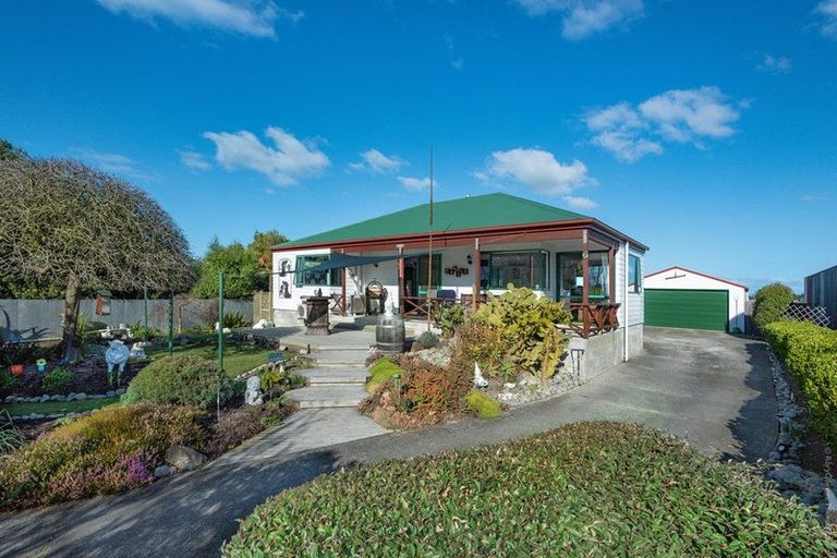 Photo of property in 6 Geisha Road, Waikuku, Rangiora, 7473