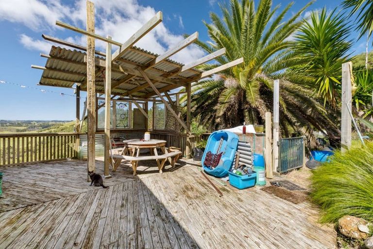 Photo of property in 169 Mcleod Road, South Head, Helensville, 0874