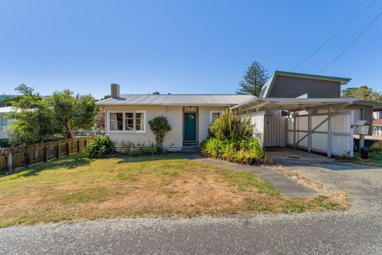 Photo of property in 75 Rawhiti Road, Pukerua Bay, 5026