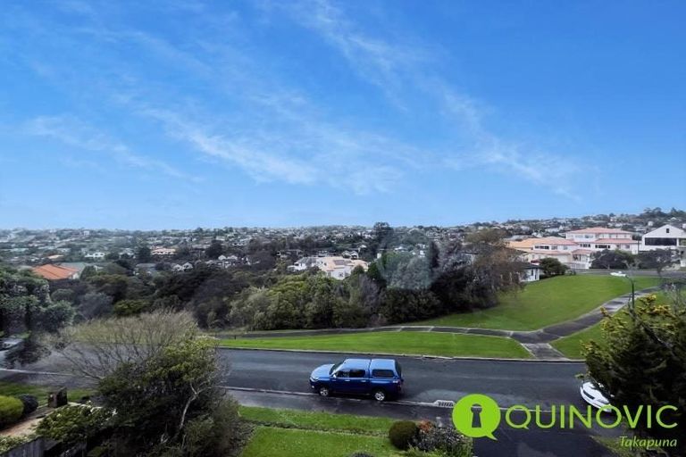 Photo of property in 28 Mulgan Way, Browns Bay, Auckland, 0630