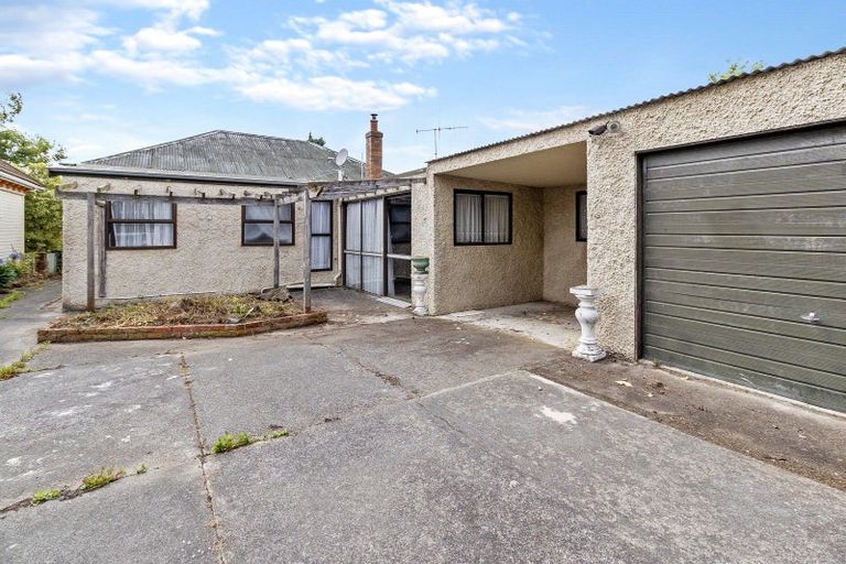 Photo of property in 82 Avenue Road, West End, Timaru, 7910