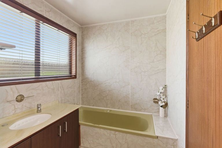 Photo of property in 12 Swithland Place, Avonhead, Christchurch, 8042