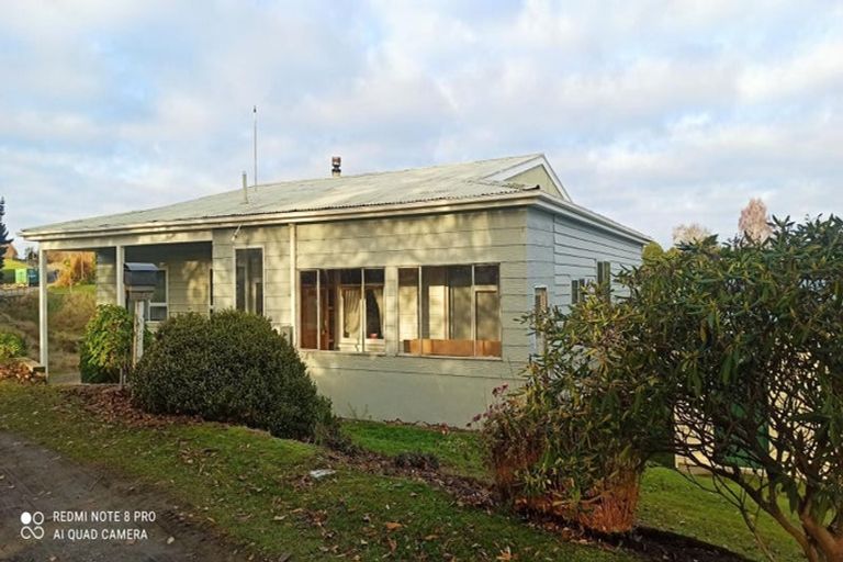 Photo of property in 28 Milton Highway, Balclutha, 9272