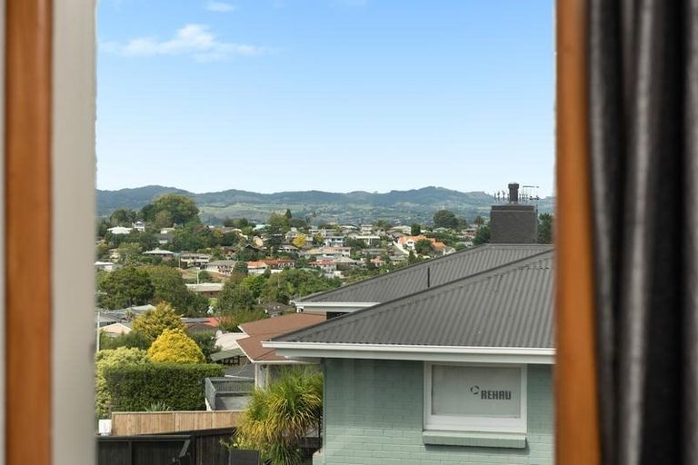 Photo of property in 130 Bellevue Road, Brookfield, Tauranga, 3110