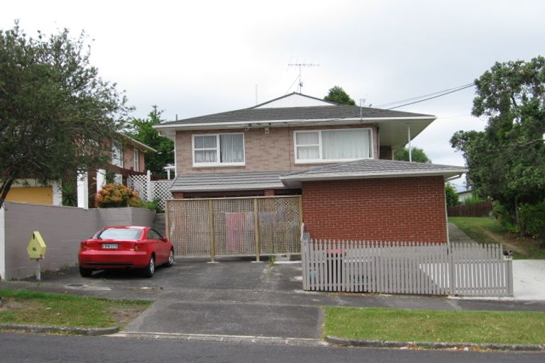 Photo of property in 16 Kay Drive, Blockhouse Bay, Auckland, 0600