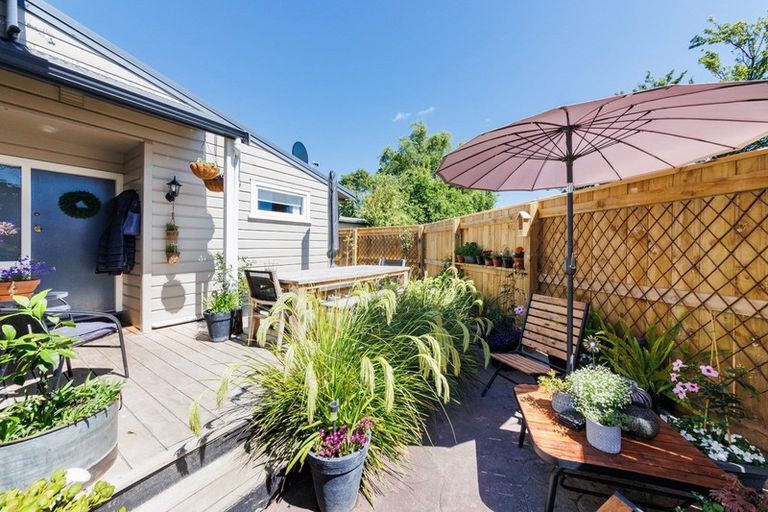 Photo of property in 459a Featherston Street, Palmerston North, 4414