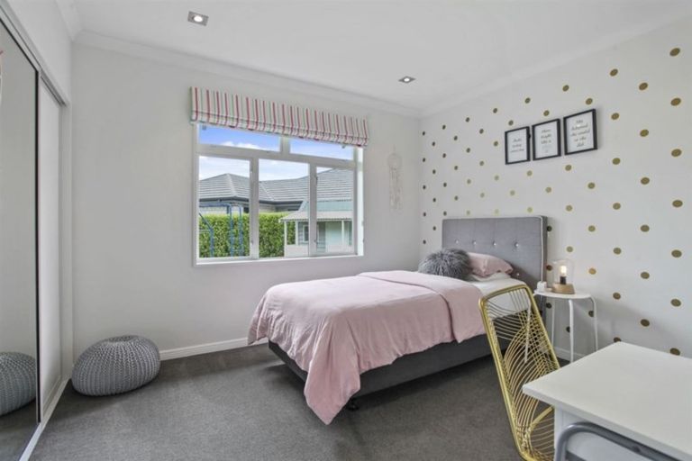 Photo of property in 24 Somerville Crescent, Aidanfield, Christchurch, 8025