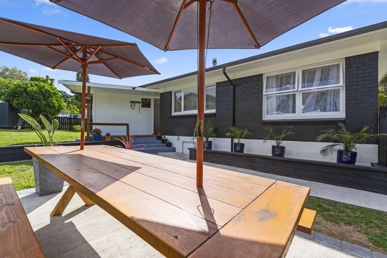 Photo of property in 22 Wharepaina Crescent, Springfield, Rotorua, 3015