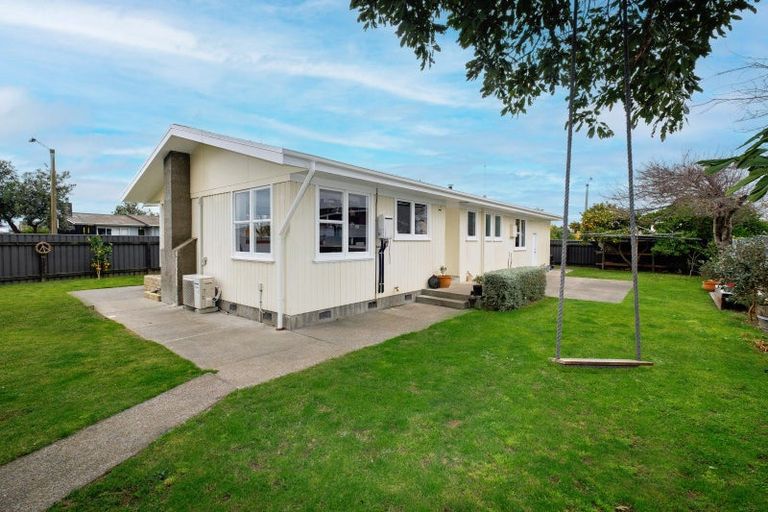 Photo of property in 1 Ripon Place, Tamatea, Napier, 4112