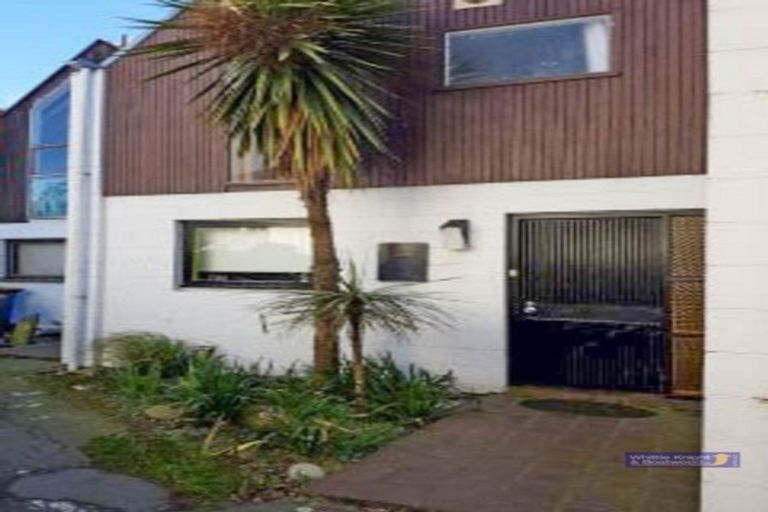 Photo of property in 2/10 Sherborne Street, St Albans, Christchurch, 8014