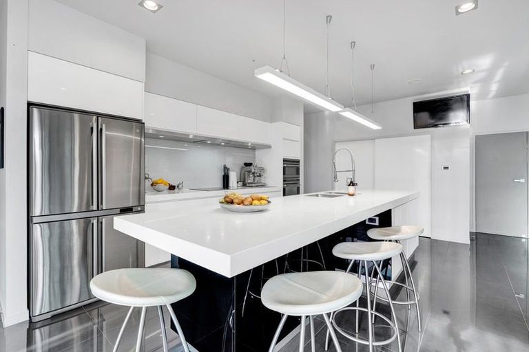 Photo of property in 208 Powderham Street, New Plymouth, 4310