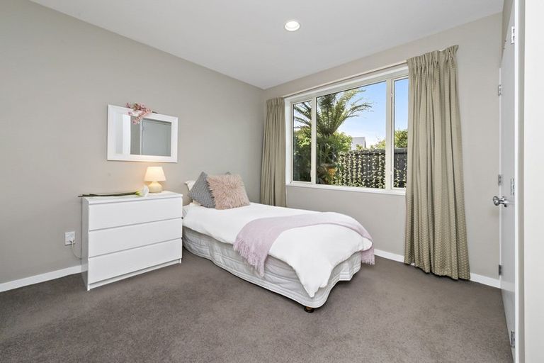 Photo of property in 12 Churchill Drive, Rangiora, 7400