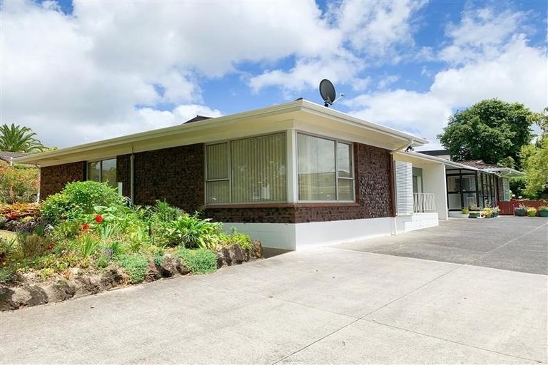 Photo of property in 1/32 Matuhi Rise, Henderson, Auckland, 0612