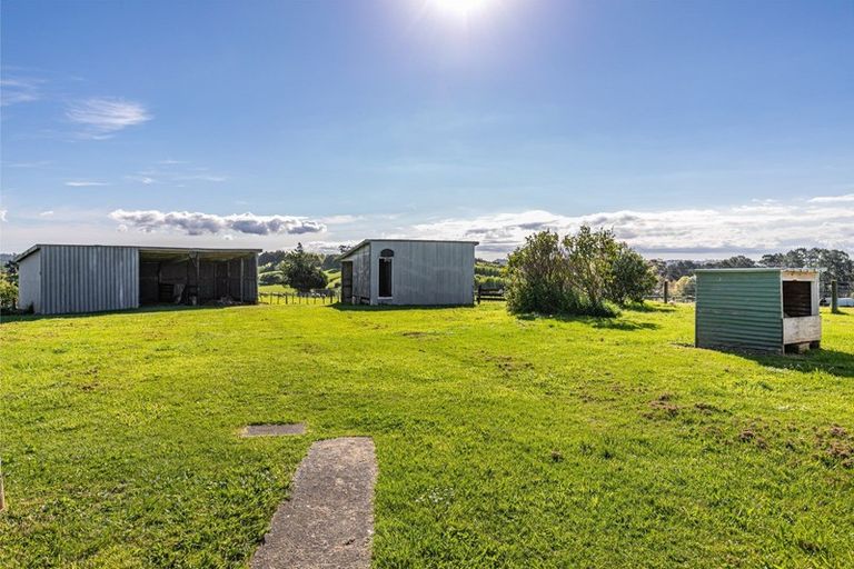 Photo of property in 250 Clifton Road, Whitford, 2571