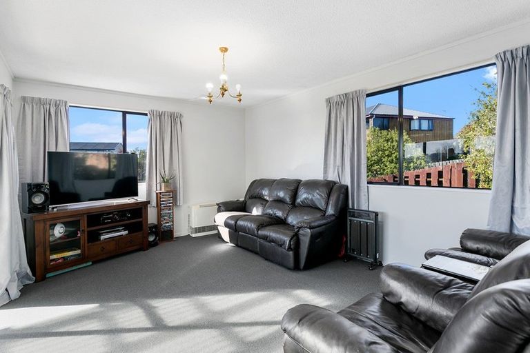 Photo of property in 9 Gladstone Grove, Richmond Heights, Taupo, 3330
