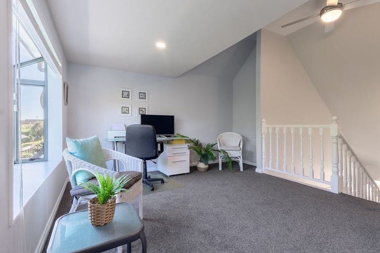 Photo of property in 2/268 Rosetta Road, Raumati Beach, Paraparaumu, 5032