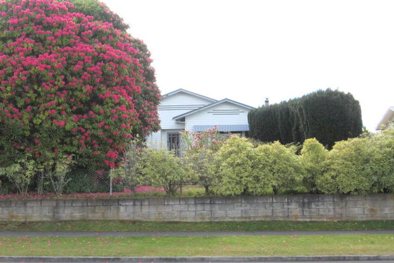 Photo of property in 16 Mere Road, Taupo, 3330