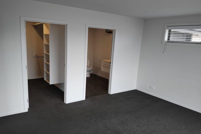 Photo of property in 1-2/10 Brunswick Street, Seaview, Timaru, 7910