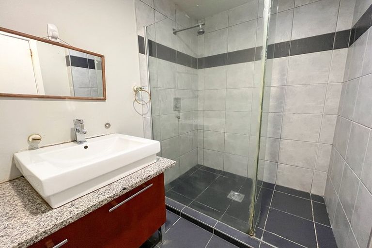 Photo of property in 22b Evans Road, Glen Eden, Auckland, 0602