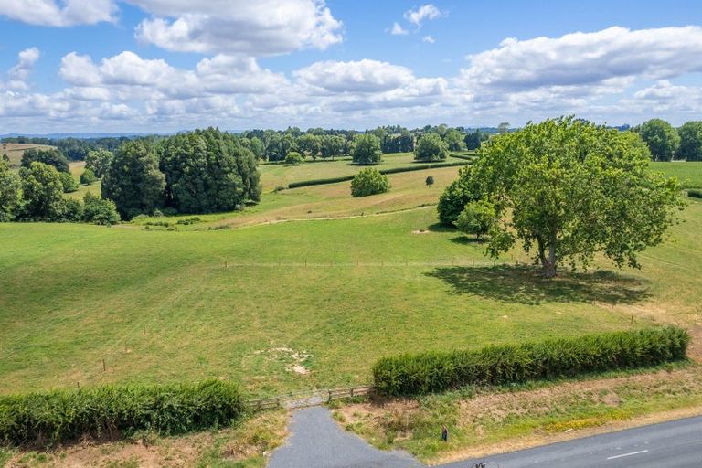 Photo of property in 36 Bell Road, Ngahinapouri, 3883