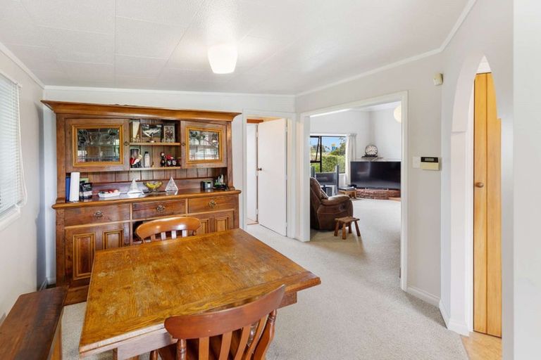 Photo of property in 4 Bishops Road, Ohau, Levin, 5570