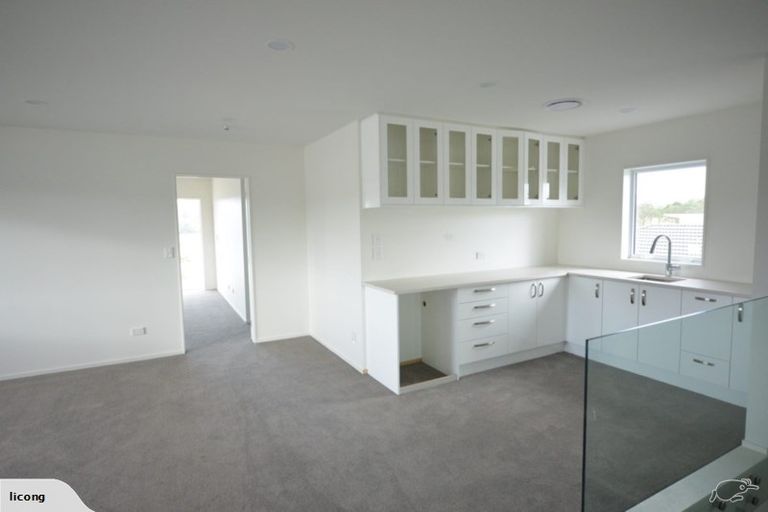 Photo of property in 94 Pohutukawa Parade, Riverhead, 0820
