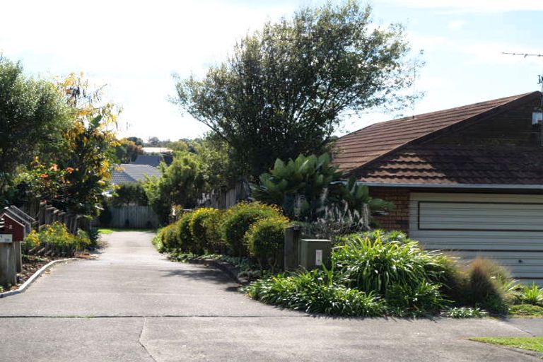 Photo of property in 1/34 Carriage Close, Northpark, Auckland, 2013