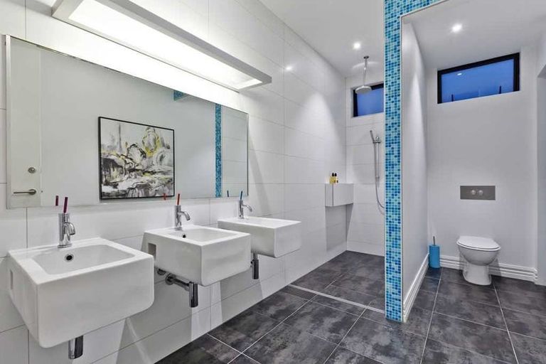 Photo of property in 109a Beach Road, Castor Bay, Auckland, 0620