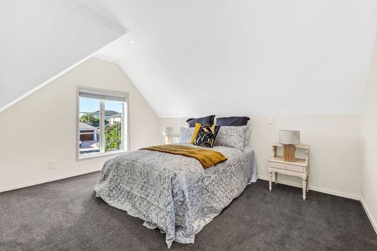 Photo of property in 24 The Mews, Shamrock Park, Auckland, 2016