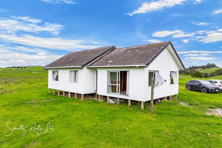 Photo of property in 32a Swamp Road, Mareretu, Maungaturoto, 0571