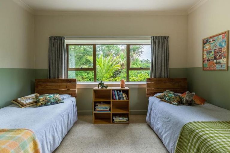 Photo of property in 72 Parsonage Road, Waimate, 7978