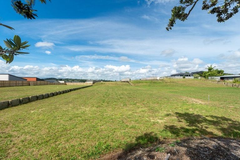 Photo of property in 1 Kakahi Road, Beachlands, 2018