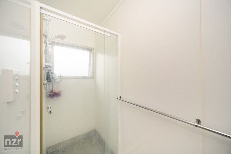 Photo of property in Charleville Court, 1/225 Ruahine Street, Roslyn, Palmerston North, 4414